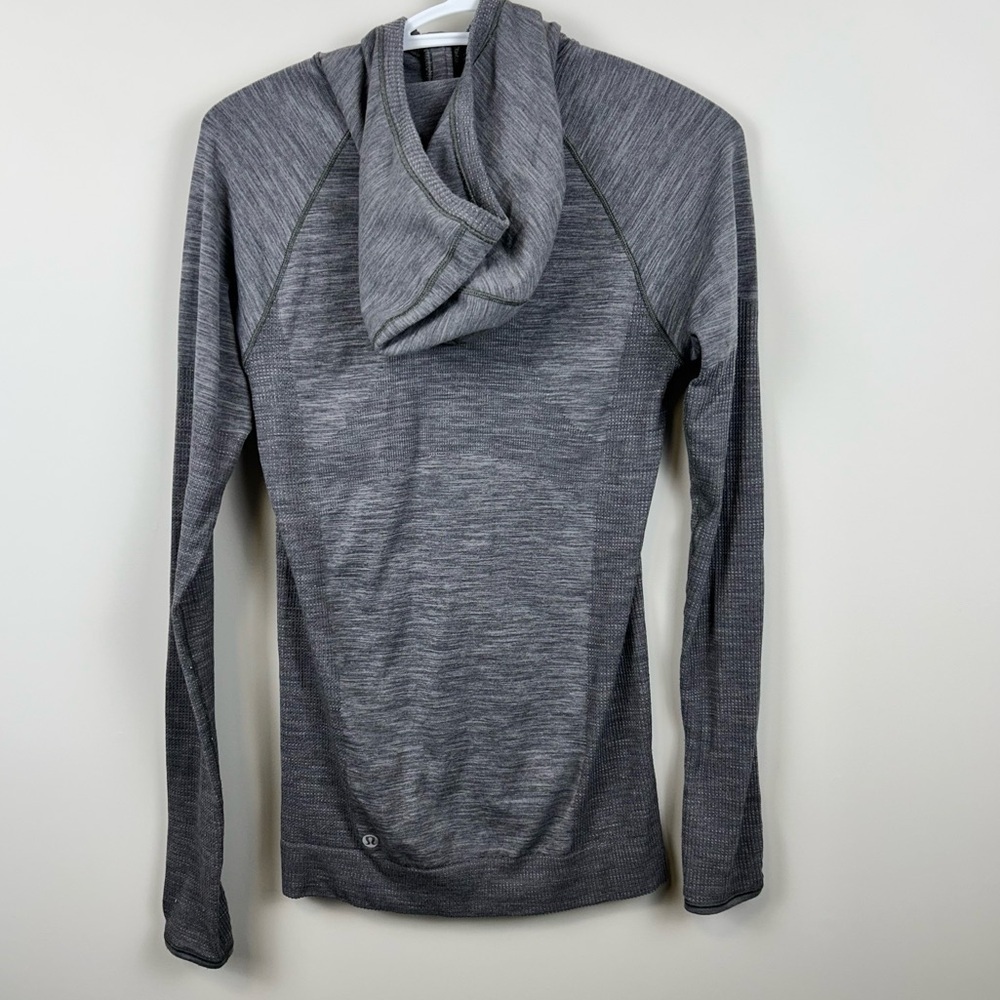 Lululemon Swiftly Wool 1/2 Zip Pullover Hoodie Grey Size 6 Running Top - Picture 3 of 12